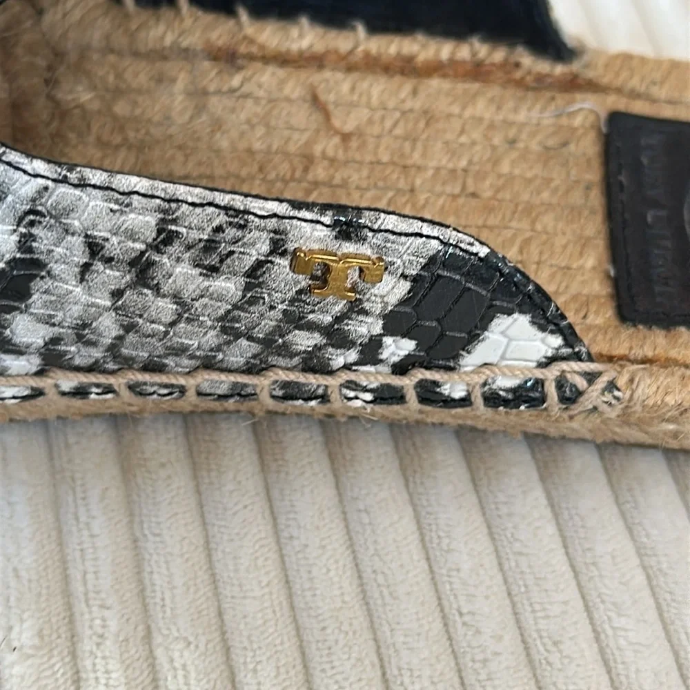 Tory Burch 💚 Snakeskin Espadrille Mules